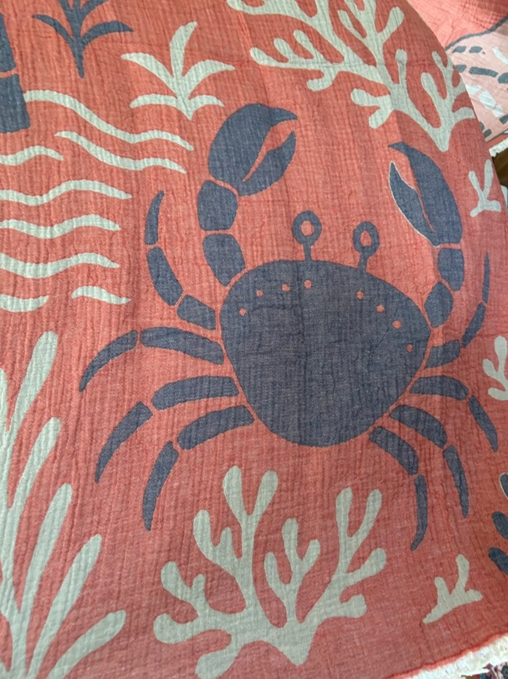 Woven Cool Crab Beach Towel Loom Weave 2 Side Navy + Coral NEW